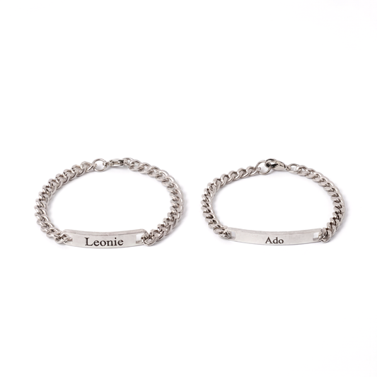 Partner bracelets with engraving