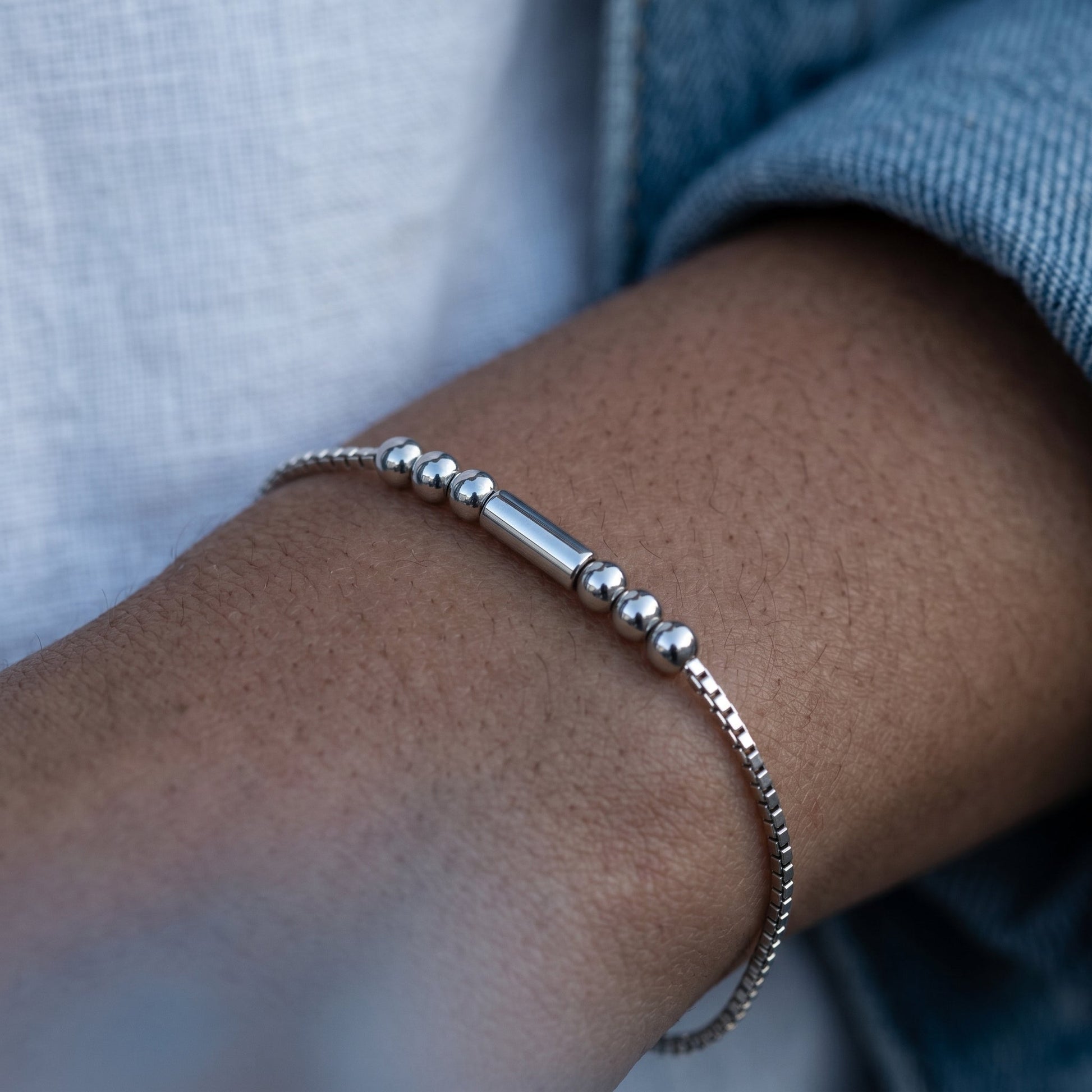 SB199-Morse-Code-Wearing-silver-1.jpg